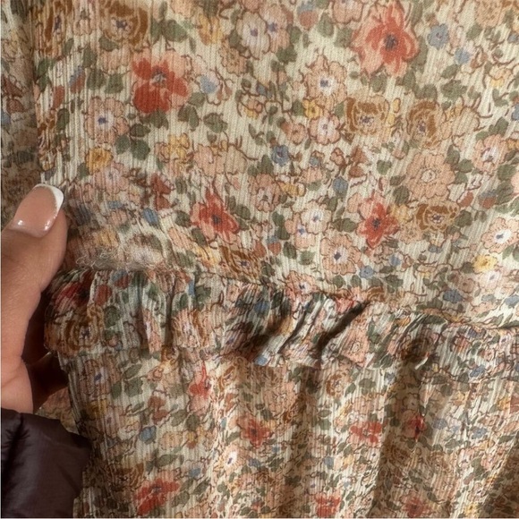 Sezane dress with some flaws. Floral print size 6 - Picture 5 of 7